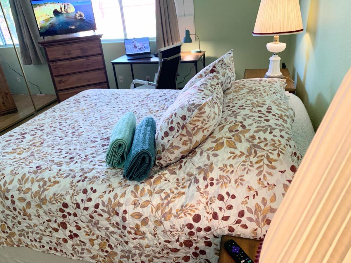 Vineyard Vista Suite With Tv And Private Bathroom هيميت المظهر الخارجي الصورة