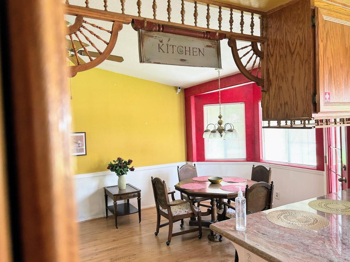 Vineyard Vista Suite With Tv And Private Bathroom هيميت المظهر الخارجي الصورة